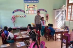 Thầy giáo từ bỏ sự ổn định ở đồng bằng, lên vùng cao dạy học cho trẻ em nghèo
