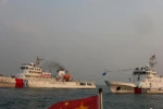 Trung Quốc điều tàu - máy bay xâm phạm chủ quyền Hoàng Sa của Việt Nam