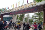 PH THCS Kim Giang: "Gia đình để GVCN đăng ký NV3 cho HS kiểu gì cũng phải đỗ"
