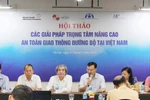 Khuyến nghị người ngồi trên xe ôtô đều phải thắt dây an toàn đúng cách