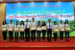 Tổng Công ty Truyền tải điện Quốc gia biểu dương, khen thưởng học sinh giỏi 
