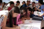 Điểm nào cũng đỗ đại học thì chỉ nghèo thêm