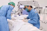Tiếp tục đào tạo cán bộ, lãnh đạo quản lý ngành y tế