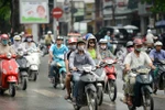 Cử tri Hà Nội ủng hộ bỏ thu phí bảo trì đường bộ với xe máy