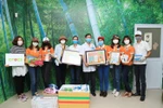 Cảm phục sự hy sinh thầm lặng của những "chiến sĩ áo trắng"
