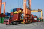 Xử phạt nghiêm khắc hành vi vi phạm trong lĩnh vực hải quan
