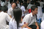 Học trò yêu "bạo dạn” ở lớp, thầy cô… đỏ mặt