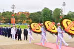 Lãnh đạo Đảng, Nhà nước vào Lăng viếng Chủ tịch Hồ Chí Minh