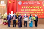 Trường Đại học Y – Dược đón nhận Huân chương lao động hạng Ba 