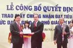 Khôi phục chức danh Phó Giáo sư của ông Hoàng Xuân Quế
