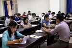 Tuyển sinh thạc sĩ: Quay lại miễn thi ngoại ngữ