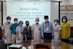 Hàng nghìn suất ăn yêu thương tặng y, bác sĩ tuyến đầu chống dịch