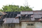 Dông lốc, mưa đá gây chết người, thiệt hại ở nhiều địa phương