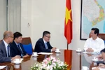 Thủ tướng Nguyễn Tấn Dũng gặp gỡ 8 trí thức Việt kiều