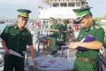 Xử lý nghiêm minh cán bộ, chiến sĩ tiếp tay cho buôn lậu