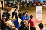 Mẹ đột ngột ra đi, thầy giáo trẻ nén đau thương tiếp tục chống dịch