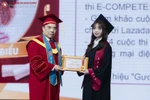 Từ nữ sinh nhút nhát đến "thủ lĩnh" CLB, tốt nghiệp sớm Trường ĐH Ngoại thương
