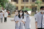Thi tuyển sinh 10: Có nơi học sinh chờ 70 phút mới phát đề, quá mệt mỏi!