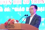 Chuyển đổi số không đơn thuần là đưa bài giảng dạy trực tiếp lên môi trường mạng