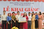 VEPIC tặng 47 bộ thiết bị giáo dục, 949 bản sách cho Trường Tiểu học xã Công Lý
