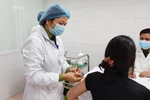 Thủ tướng: Tạo điều kiện thuận lợi nhất cho nghiên cứu, sản xuất vaccine