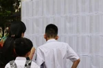 "Lò luyện" song bằng nơi trả tiền, nơi vẫn tuyển sinh vì tin "chưa chắc đã dừng"