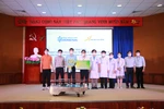 Trường Đại học Lạc Hồng tặng robot vận chuyển cho Bệnh viện Đa khoa Đồng Nai