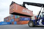 Xử lý nghiêm hành vi tăng giá thuê tàu và container