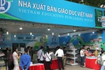 Nhà xuất bản GDVN: Hàng triệu học sinh chịu cảnh tăng giá sách giáo khoa do đâu?