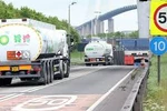 Hoàn thiện các quy định về hàng hóa nguy hiểm