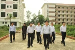 Anh em lại “tâm tư” vì giảng đường trong mơ