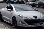 Mãn nhãn với xe Peugeot RCZ nạm 81.000 viên pha lê