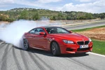 'Đốt lốp' BMW M6 hỏng, dân chơi Việt lên báo Tây
