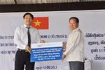 TH True Milk trao 300.000 ly sữa cho trẻ em nước bạn Lào