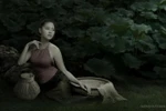 Người mẫu 'nude để thiền' 'mắng vốn' Giáo sư, tiến sĩ