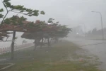 Siêu bão Soulik gây gió mạnh tại biển Đông