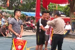 Đô vật tụ hội về sới vật đình Đình Bảng