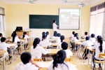 Giáo dục đang…săm soi trên ngọn