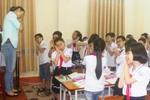Ông Lương nghĩ đến người ngoài, sao không đoái hoài cả ngàn thầy cô?