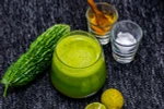 Nước ép mướp đắng rất tốt cho người bị tiểu đường 