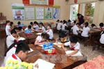 Vào lớp 6 con chúng tôi phải học thêm tối ngày ​
