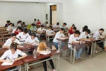 5 gánh nặng đè bẹp học trò thời nay