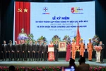 Tổng công ty Điện lực miền Bắc đón nhận Huân chương lao động Hạng Nhì
