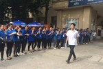 Các con vui một, bố mẹ vui mười