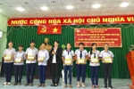 Đồng hành cùng "Quỹ vì người nghèo": Novaland nâng bước em tới trường