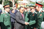 Tổng Bí thư, Chủ tịch nước Lào Bun-nhăng Vo-La-chít thăm Bộ tư lệnh Quân khu 4