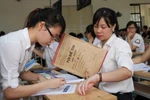 Trước lúc đi ra đề thi chuyên viên, giáo viên thường làm gì?