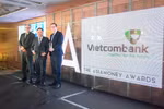 Vietcombank nhận giải thưởng Công ty nổi bật nhất ngành tài chính Việt Nam 