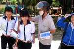 Quảng cáo núp bóng nhà trường, hoa hồng bạc triệu ai được hưởng?