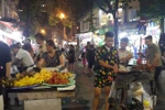 Hà Nội chấn chỉnh tình trạng lộn xộn tại phố đi bộ hồ Hoàn Kiếm